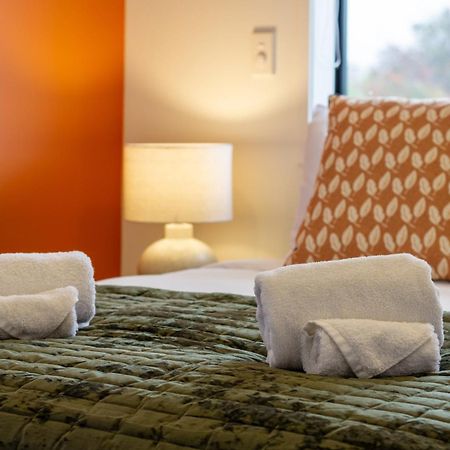 Serene Living 2 Bed With Carpark クライストチャーチ エクステリア 写真