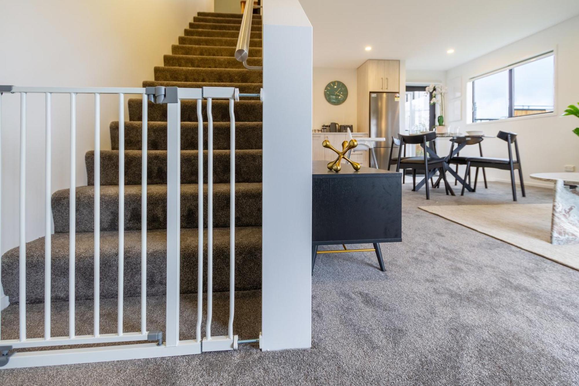 Serene Living 2 Bed With Carpark クライストチャーチ エクステリア 写真