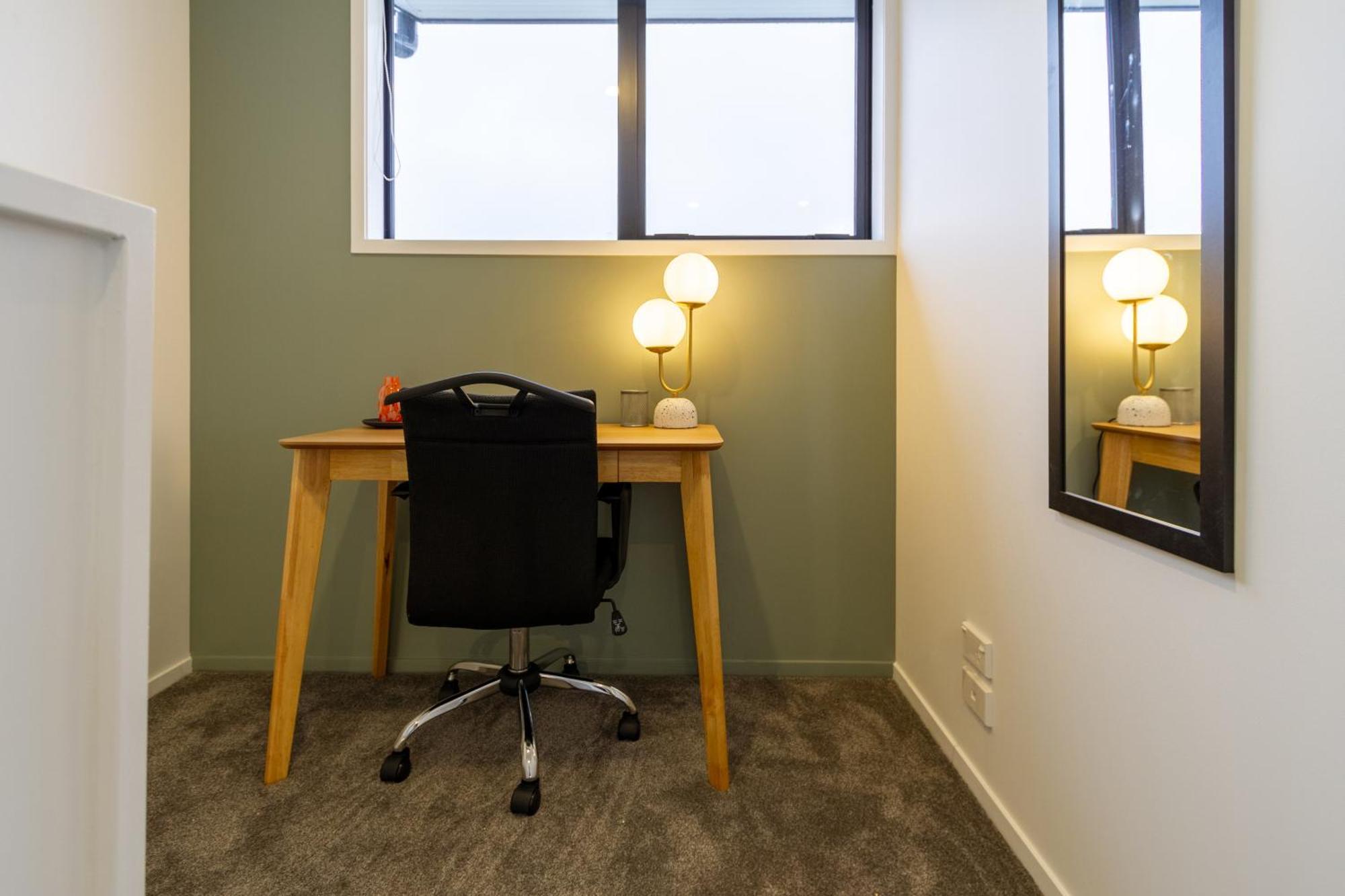 Serene Living 2 Bed With Carpark クライストチャーチ エクステリア 写真
